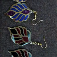 گردنبند قطره ای و گوشواره رزینی