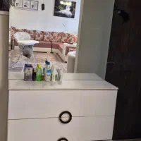 آینه توالت تک سفید رنگ