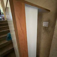 رگال دیوار کوب چوبی سفید