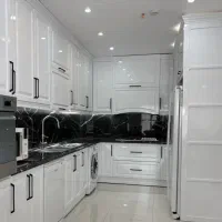 کابینت نئو کلاسیک های گلاس از کارخانه
