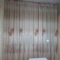 پرده پلیسه حریر در حد نو