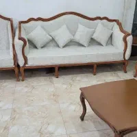 مبل کویین امیرلک همراه جلومبلی عسلی|مبلمان خانگی و میز عسلی|صفادشت, |دیوار