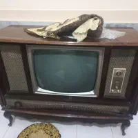 تلویزیون قدیمی عتیقه