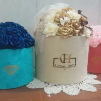 تخفیف باکس گل ربانی شاین دار به مناسبت  روز پدر|گل مصنوعی|قم, چهل درخت‎|دیوار