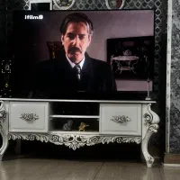 یک عدد کنسول و یک عدد میز تلویزیون