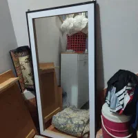 آینه قدی وچند عدد تابلو کاملا تازه