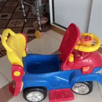 سه چرخه موزیکال همراه با دسته جهت هل دادن|دوچرخه، اسکیت، اسکوتر|خمینی‌شهر, |دیوار