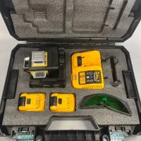 تراز لیزری دیوالت کله فلزی کیفیت بالا