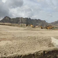 راننده بنز لودر وسرویس کارکارگر ساده کاردر سنگ شکن