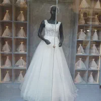 فروش لباس عروس و اکسسوری