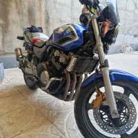 CB 400 هایپر