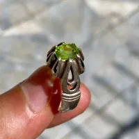 انگشتر زبرجد