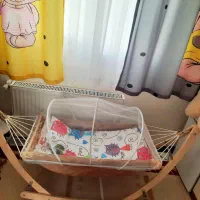 ننو ، گهواره با تشک گارددار