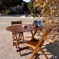 میز و صندلی چوبی