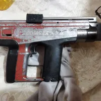تفنگ میخ کوب