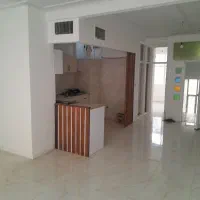 ۷۰ متر طبقه اول میدان ۷۱