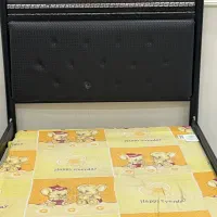 تخت نوجوان ابعاد۱در۲متر فلزی جنس مرقوب