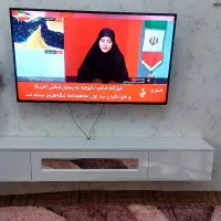 میز تلویزیون دیواری ام دی اف