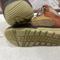 کفش کوهنوردی ارک|کیف، کفش، کمربند|صدرا-فارس, فاز ۱|دیوار