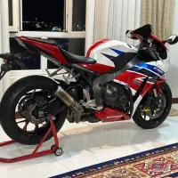 cbr 1000 RR (hrc)|موتورسیکلت|تهران, فلسطین (میدان انقلاب)|دیوار