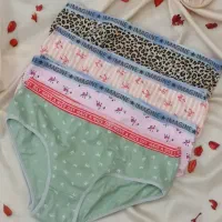 لباس زیر زنانه|لباس|بهار, |دیوار