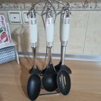 کفگیر و ملاقه|ظروف پخت‌وپز|اراک, |دیوار