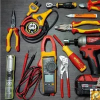 برقکار برق کشی و لوله کشی تاسیسات آب و برق