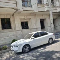 دنا معمولی ماشین سالم وبی رنگ
