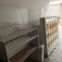 ویترین مغازه موبایلی