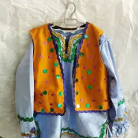 تعدادی لباس محلی|کفش و لباس بچه|مشهد, سمزقند|دیوار