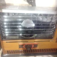 چراغ نفتی قدیمی  در حد آک هست