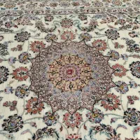 یک تخته فرش دست بافت نائین