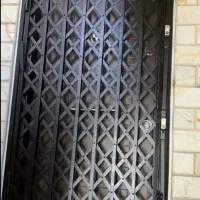 درب آکاردیونی  و  شاخ گوزنی