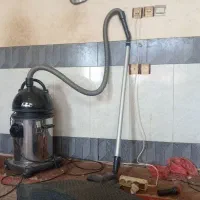 جارو برقی نو هست بخدا مفت زدم با مشتری کنار میام