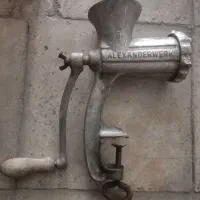 چرخ گوشت دستی آلمانی|کلکسیون اشیاء عتیقه|تهران, افسریه شمالی|دیوار