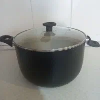 یک عدد قابلمه  تفلون  نیازش ندارم  با قیمت مناسب..