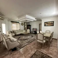 ۱۰۰ متری دو خواب با پارکینگ تمیز قابل تبدیل