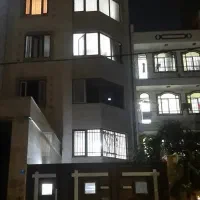 آپارتمان-60-متری-فول-بازسازی-شده-غرق-نور