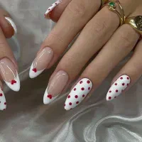 تخفیف 50درصدی خدمات ناخن به مدت محدود