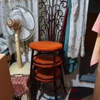 سه عدد صندلی فلزی