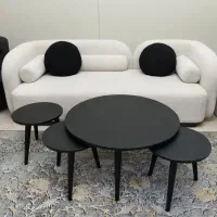 صفحه مشکی پایه مشکی جلو مبلی و عسلی