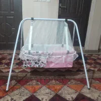گهواره نوزاد|تخت و صندلی بچه|رشت, کوی امام رضا|دیوار