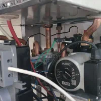 خدمات فنی و حرفه ای(پکیج و آبگرمکن،پمپ آب،کولرآبی)