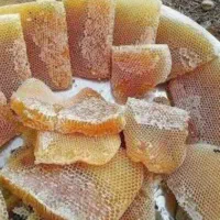 عسل موم دار و شهد