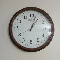 ساعت دیواری