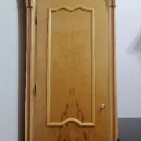 دو عدد کمد لباس چوبی با در قفل شو