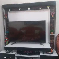 تلوزیون هیوندا ۴۳اینچ به همراه میزتلوزیون|تلویزیون و پروژکتور|قائم‌شهر, |دیوار