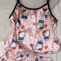 سه تیکه ساتن|لباس|شیراز, هفت تنان|دیوار