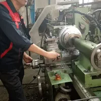 تراشکار تراشکاری ماهر انواع قطعات