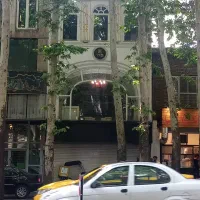 اجاره-240-متر-تجاری-بر-ولیعصر